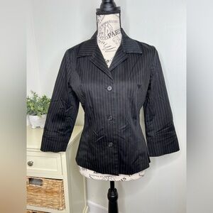 Shin Choi Black and White Pin-Stripe 3/4 Sleeve Blazer